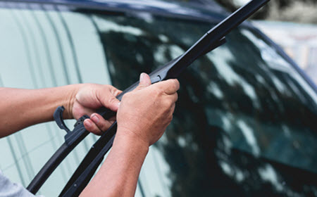 Nissan Windshield Wiper Replacement