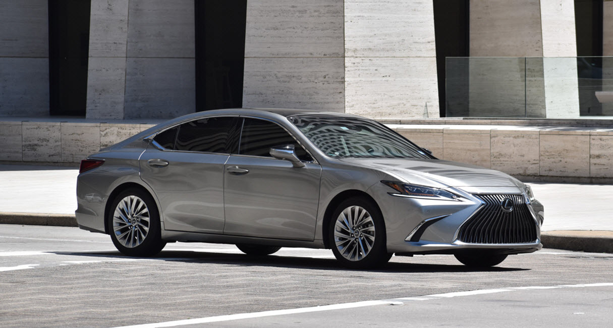Lexus ES Car